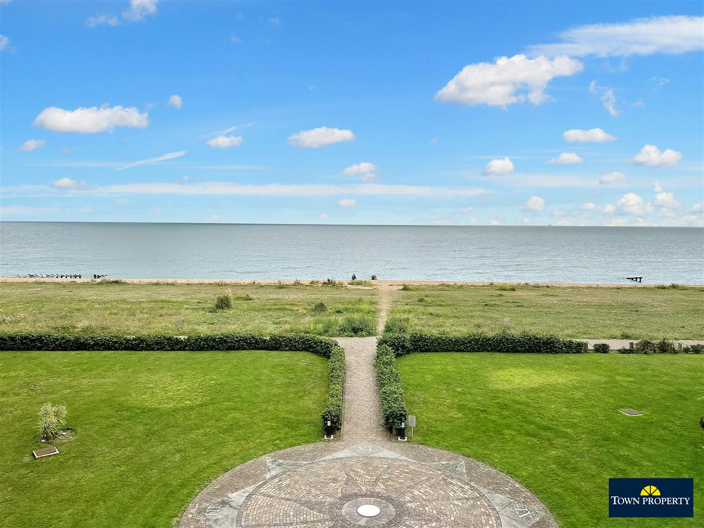 Property Details for San Diego Way Eastbourne BN23 5BG Town Property